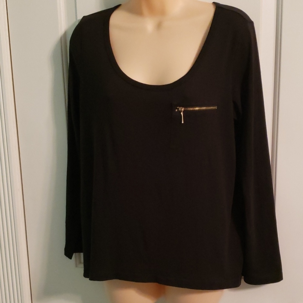 Black long sleeve shirt